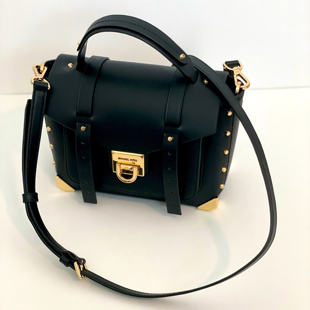 MICHAEL KORS Black Manhattan satchel with strap NWOT